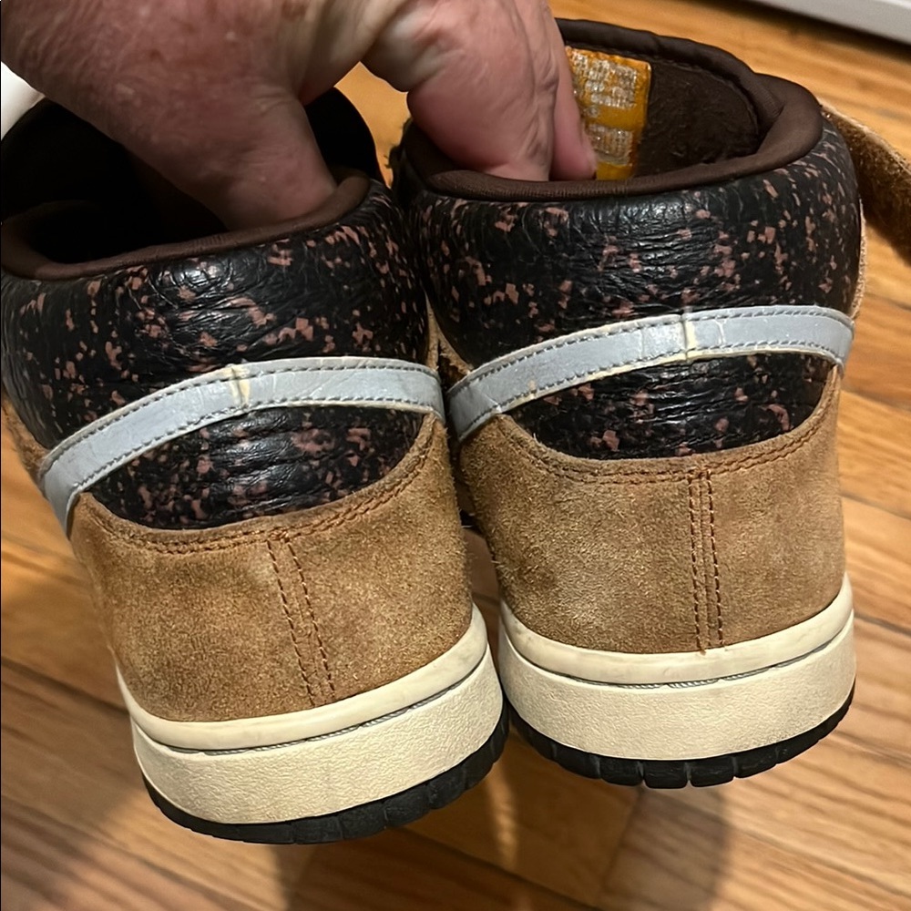 Nike SB Dunk Mid Fender Bass - Picture 8 of 12